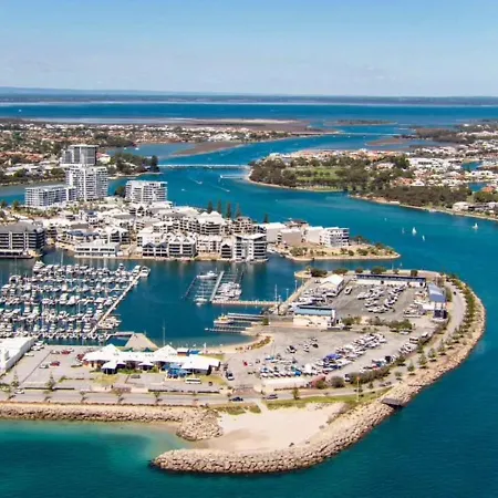 The Hutt On Mandurah Marina Apartment Exterior photo