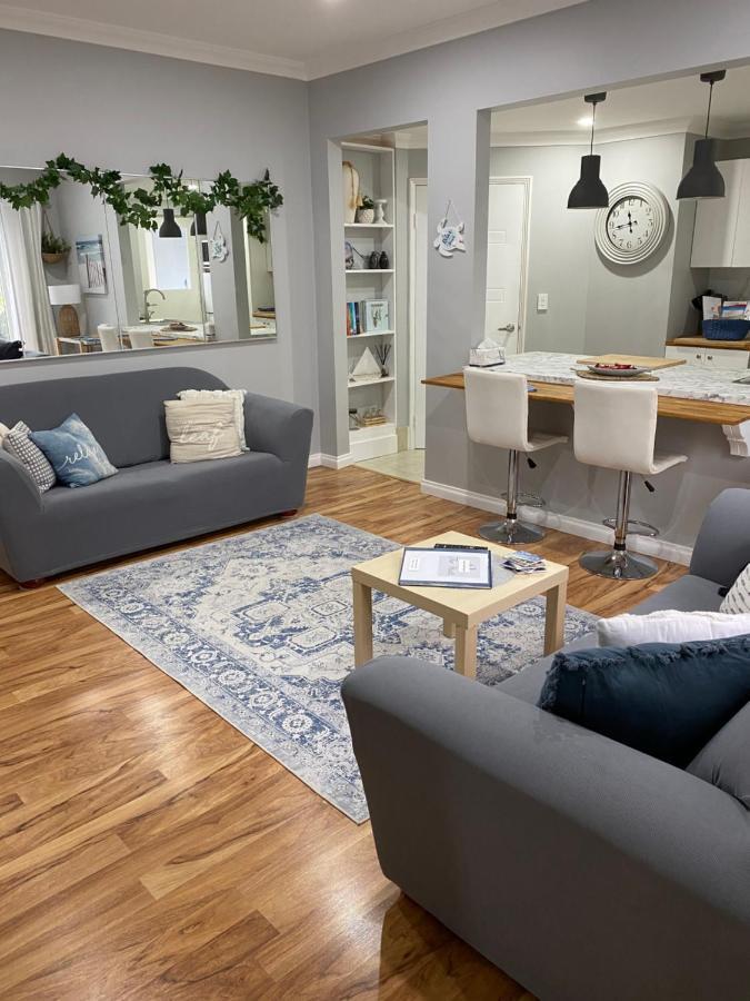 The Hutt On Marina Apartment Mandurah